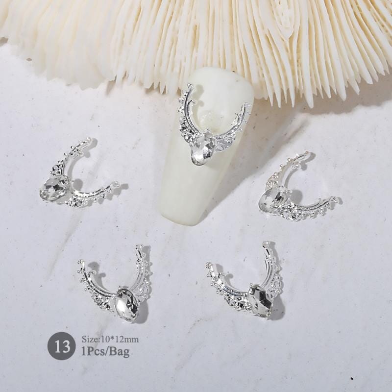 Butterfly Rhinestone Nail Decoration 13 Nail Decoration BORN PRETTY