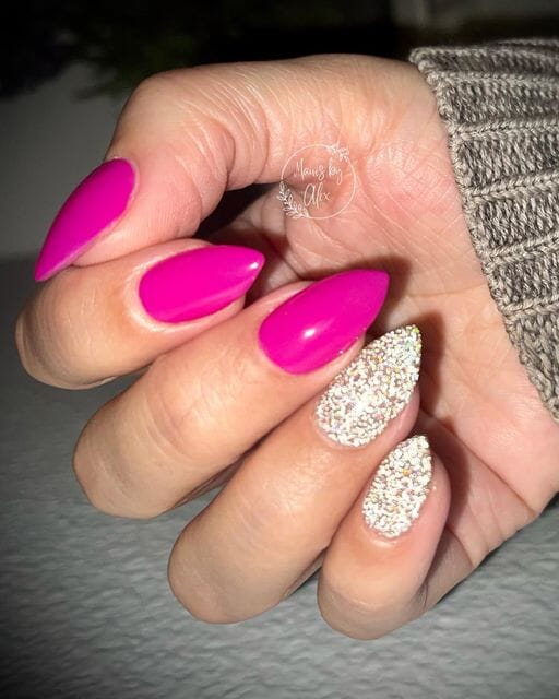 Master 13 Types of Nail Polish Textures: Glossy, Pearlescent, Matte, Glitter, and More!