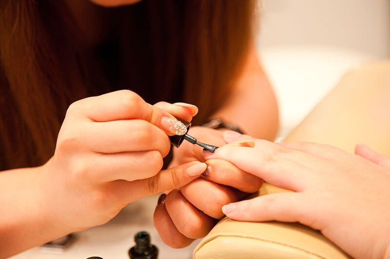 Nail Salon: Exquisite Techniques and Unique Aesthetics