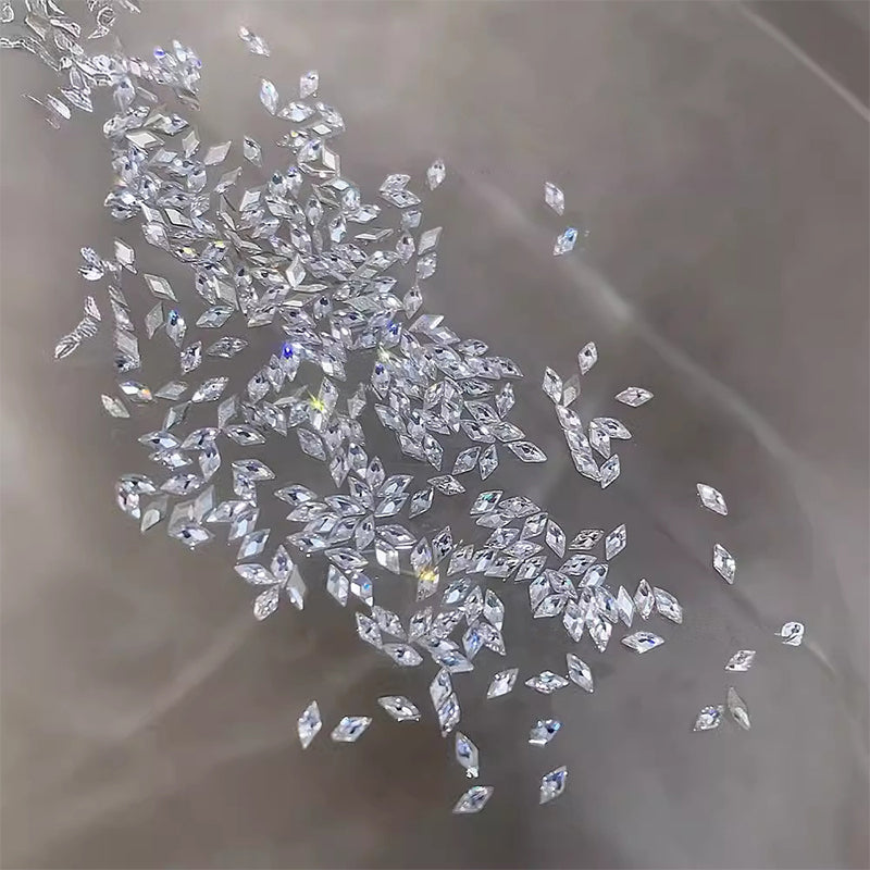 50pcs White Rhombus Rhinestones #01